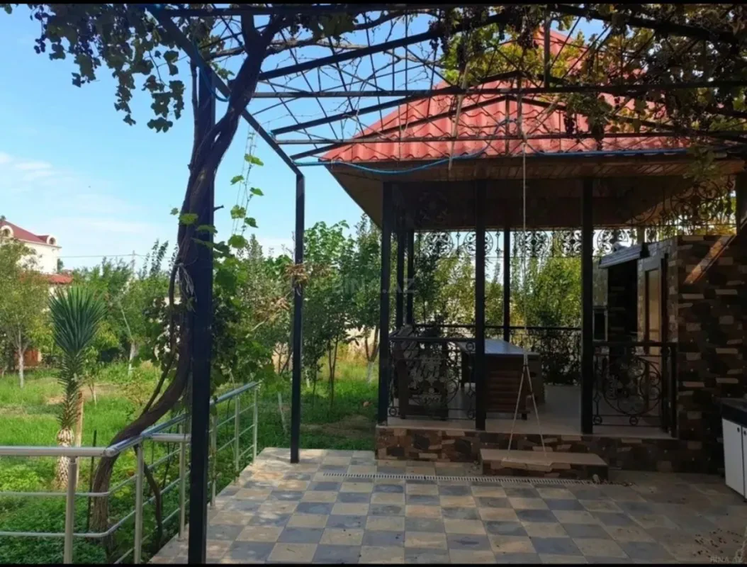 Satılır 4 otaqlı həyət evi 120 m²