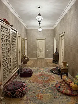 Satılır 4 otaqlı mənzil 157 m² — Bakı, İnşaatçılar 4 otaq 157.00 m²