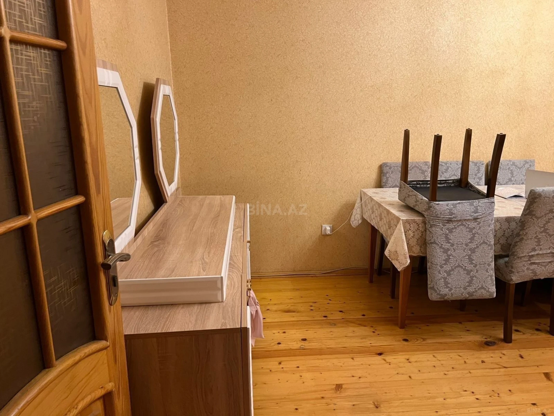 Kirayə verilir 5 otaqlı mənzil 120 m²
