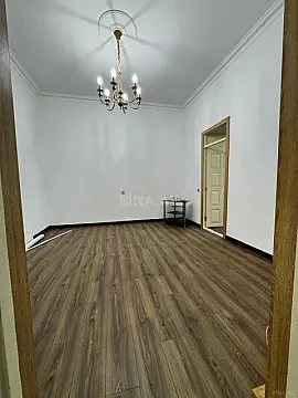 Kirayə verilir 3 otaqlı ofis 90 m² — Bakı 3 otaq 90.00 m²