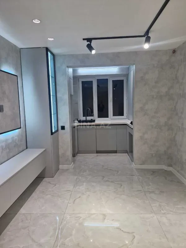Satılır 4 otaqlı mənzil 80 m²