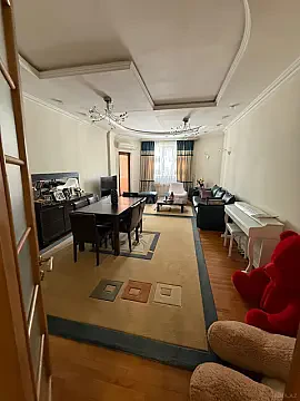 Satılır 3 otaqlı mənzil 150 m² — Bakı 3 otaq 150.00 m²