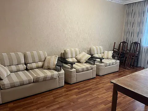 Kirayə verilir 3 otaqlı mənzil 67 m² — Bakı, Memar Əcəmi yanı 3 otaq 67.00 m²