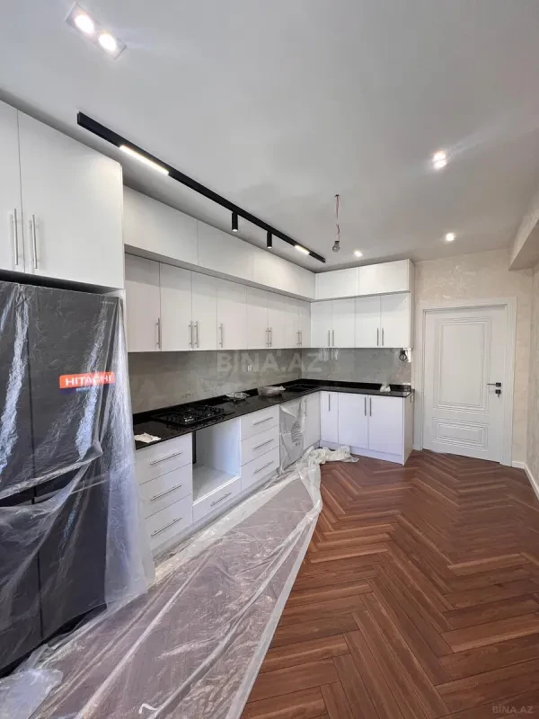 Satılır 3 otaqlı mənzil 120 m²