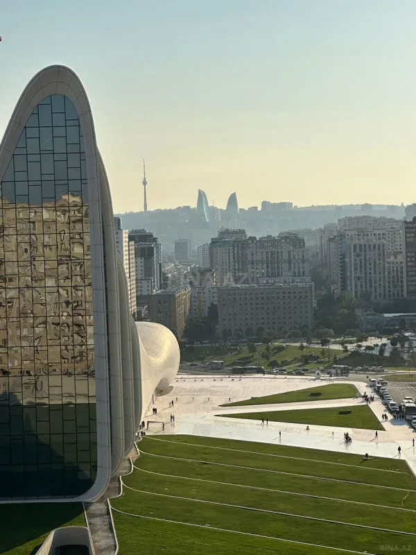 Kirayə verilir 3 otaqlı mənzil 130 m²