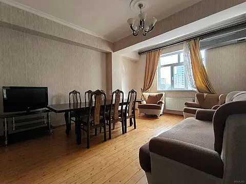 Kirayə verilir 3 otaqlı mənzil 103 m² — Bakı 3 otaq 103.00 m²