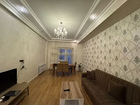 Kirayə verilir 4 otaqlı mənzil 135 m² — Bakı, Xətai 4 otaq 135.00 m²