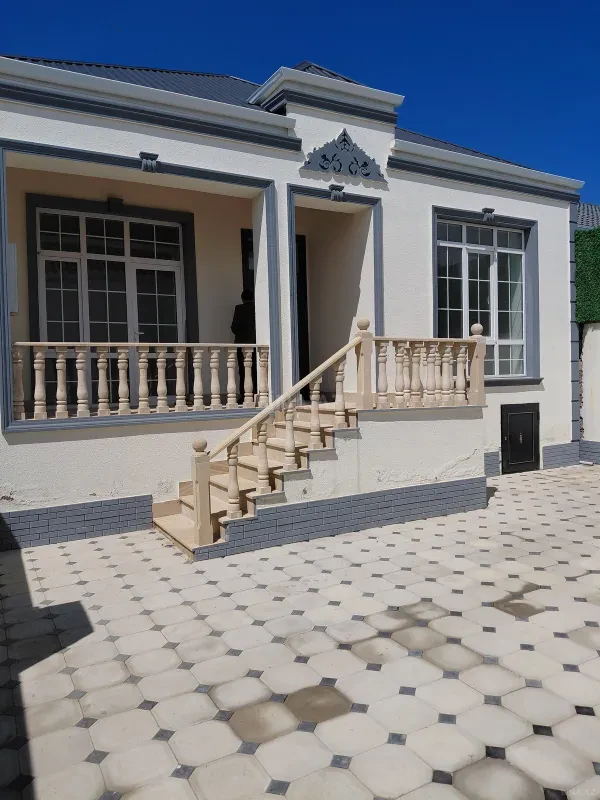 Satılır 4 otaqlı həyət evi 100 m²