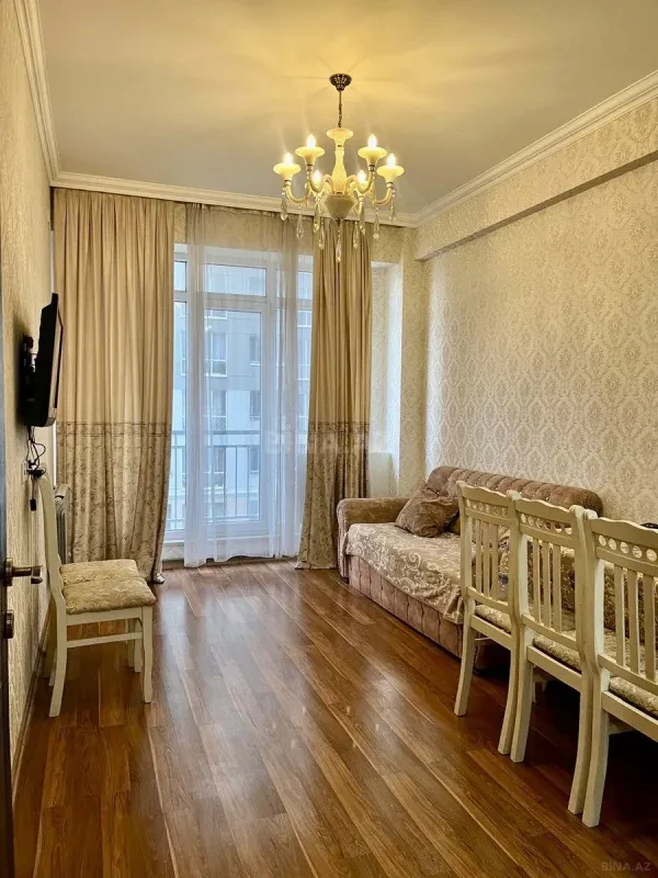 Kirayə verilir 2 otaqlı mənzil 50 m²
