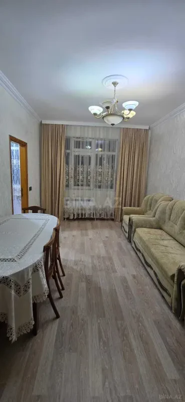 Kirayə verilir 2 otaqlı mənzil 50 m²