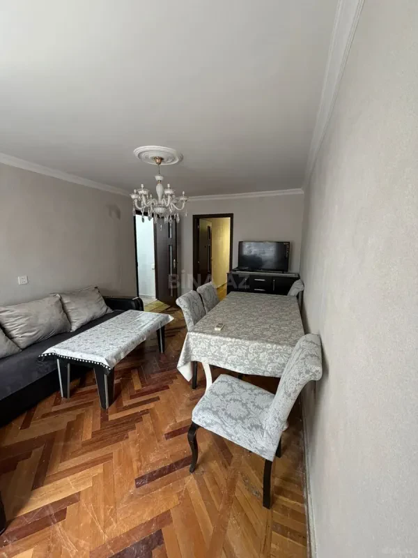 Kirayə verilir 2 otaqlı mənzil 45 m²