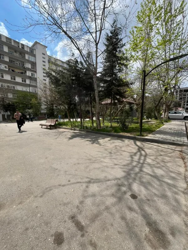 Satılır 2 otaqlı mənzil 47 m²