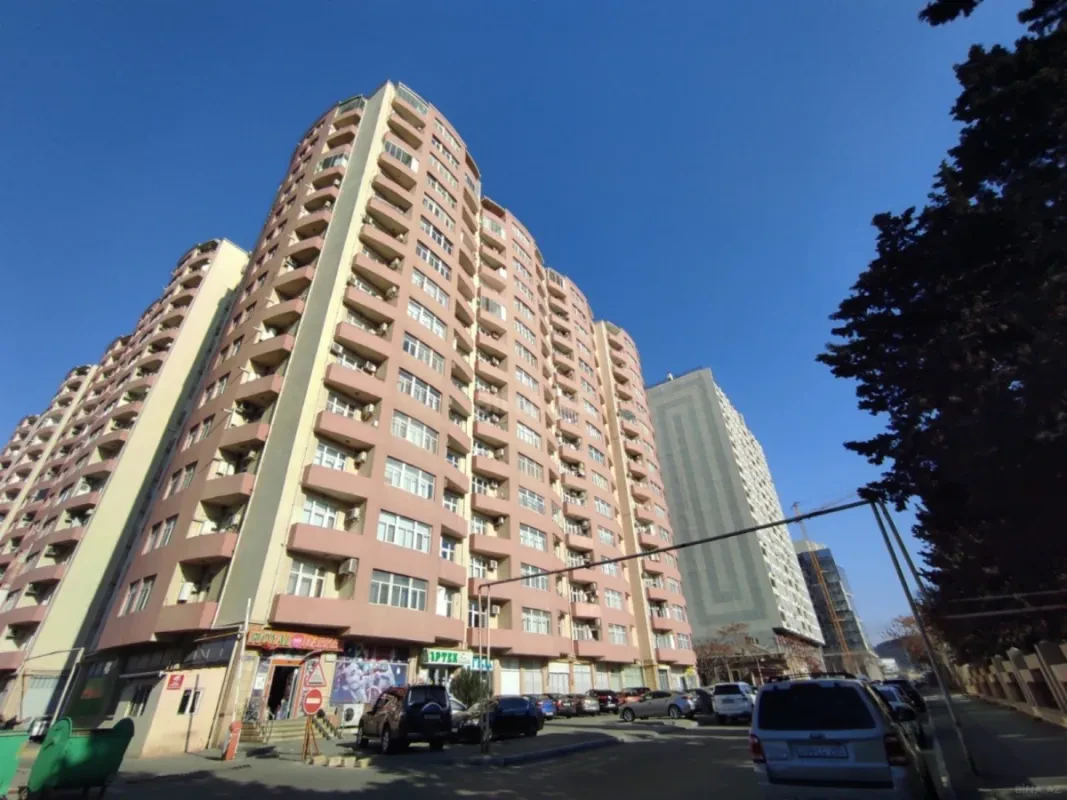 Satılır 2 otaqlı mənzil 75 m²