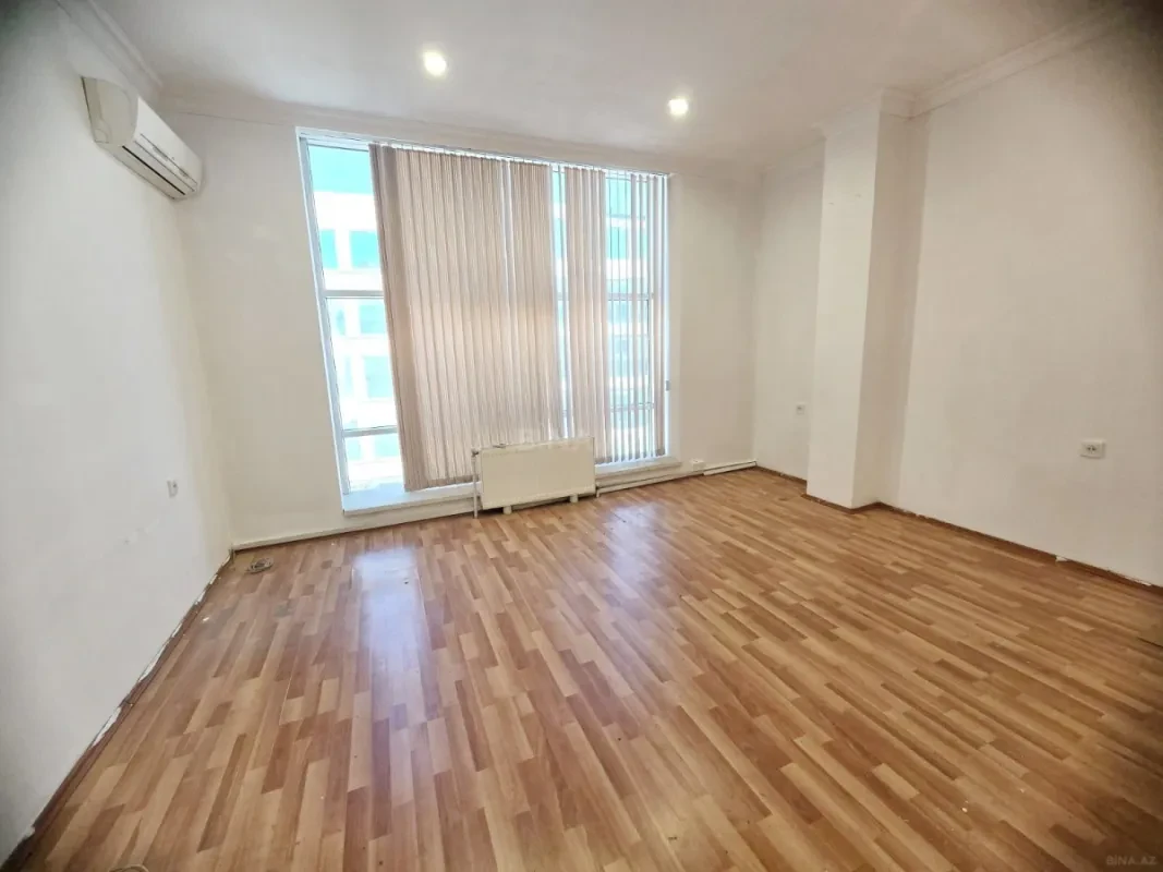 Kirayə verilir 1 otaqlı ofis 20 m²