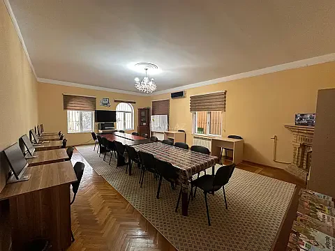 Kirayə verilir 10 otaqlı həyət evi 387 m² — Bakı, Badamdar 10 otaq 387.00 m²