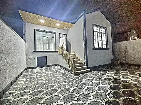 Satılır 4 otaqlı həyət evi 110 m² — Bakı 4 otaq 110.00 m²