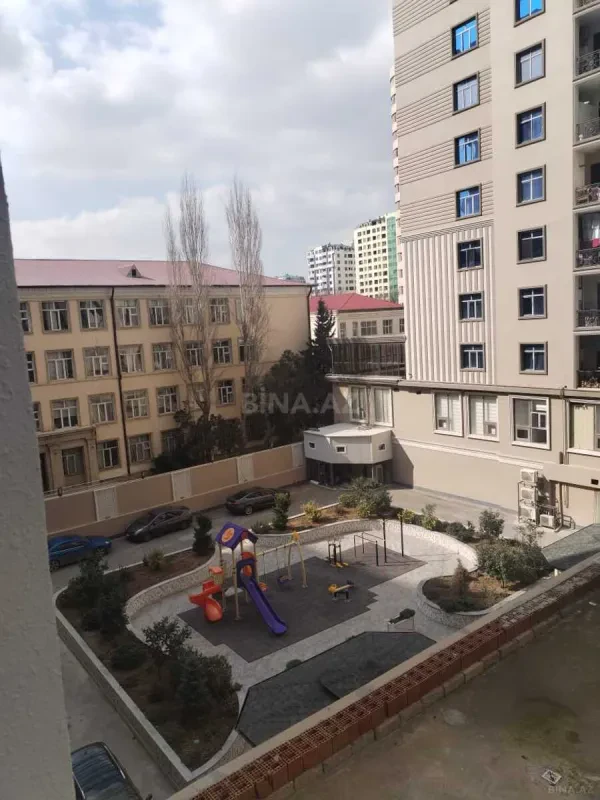 Satılır 2 otaqlı mənzil 90 m²
