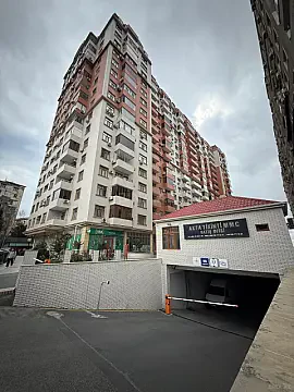 Satılır 4 otaqlı mənzil 183 m² — Bakı, Həzi Aslanov qəs. 4 otaq 183.00 m²