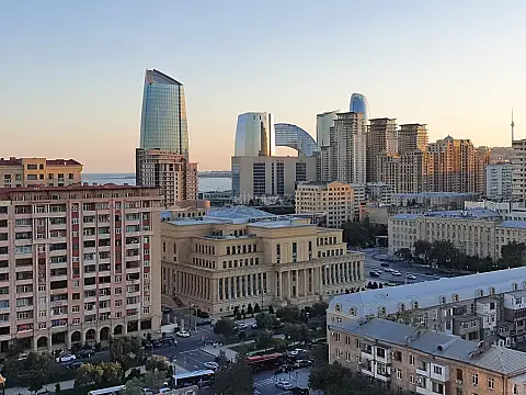 Kirayə verilir 2 otaqlı mənzil 80 m² — Bakı, Xətai 2 otaq 80.00 m²