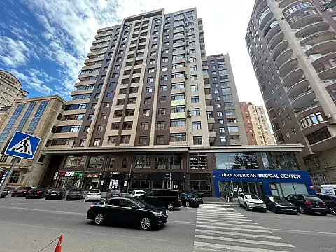 Satılır 3 otaqlı mənzil 148 m² — Bakı 3 otaq 148.00 m²