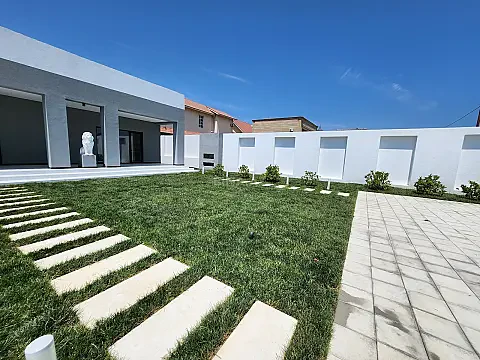 Satılır 4 otaqlı həyət evi 200 m² — Bakı, Şüvəlan 4 otaq 200.00 m²