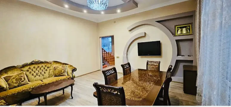 Satılır 5 otaqlı həyət evi 170 m² — Bakı, Novxanı 5 otaq 170.00 m²