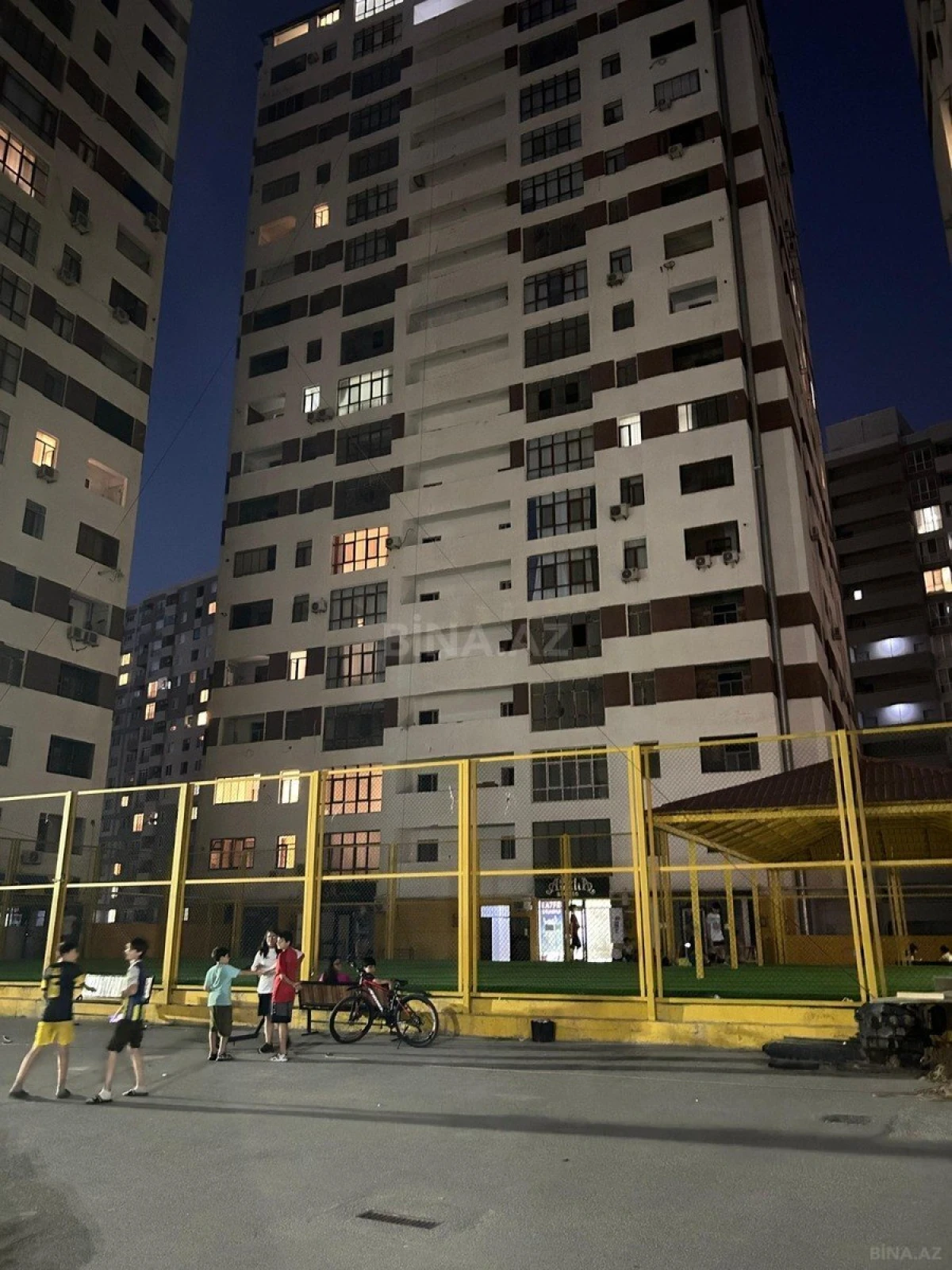 Kirayə verilir 3 otaqlı mənzil 100 m²