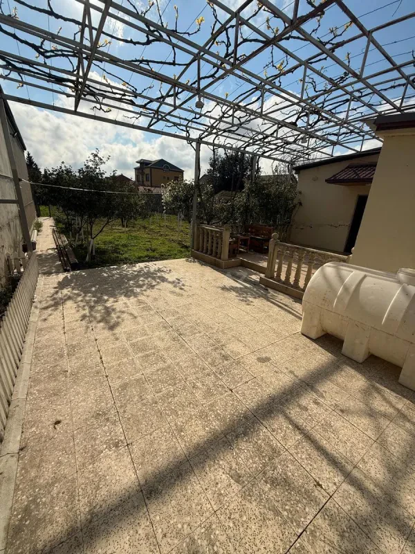 Satılır 2 otaqlı həyət evi 40 m²