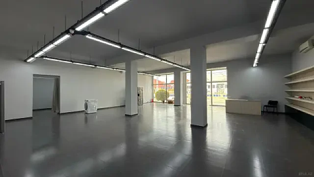 Kirayə verilir obyekt 250 m² — Bakı, Səbail 250.00 m²