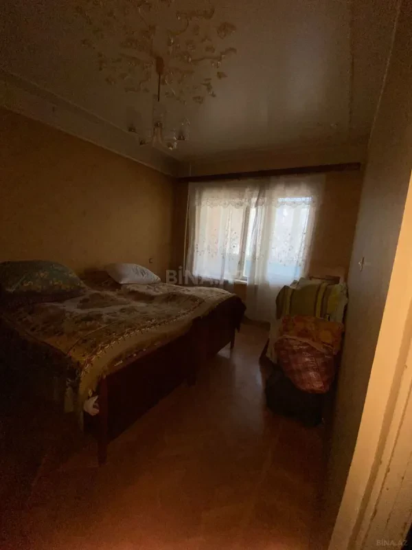 Satılır 5 otaqlı mənzil 120 m²