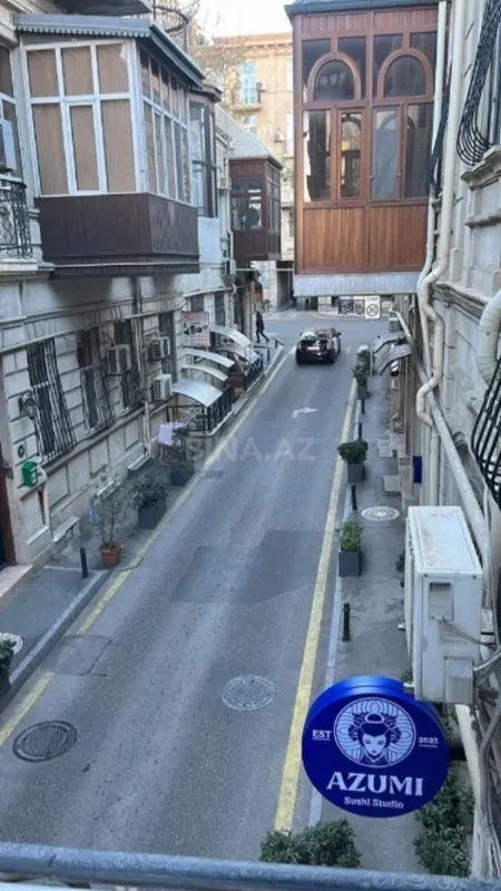 Kirayə verilir 2 otaqlı mənzil 90 m²
