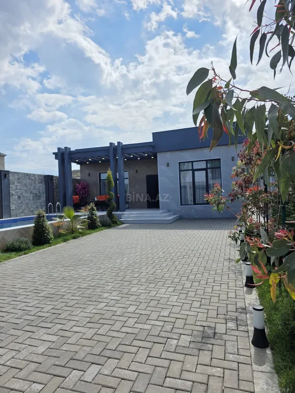 Satılır 4 otaqlı həyət evi 160 m²