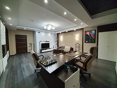 Kirayə verilir 10 otaqlı ofis 508 m² — Bakı 10 otaq 508.00 m²