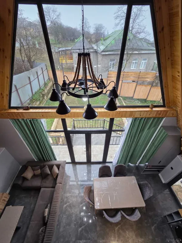 Satılır 4 otaqlı həyət evi 180 m²