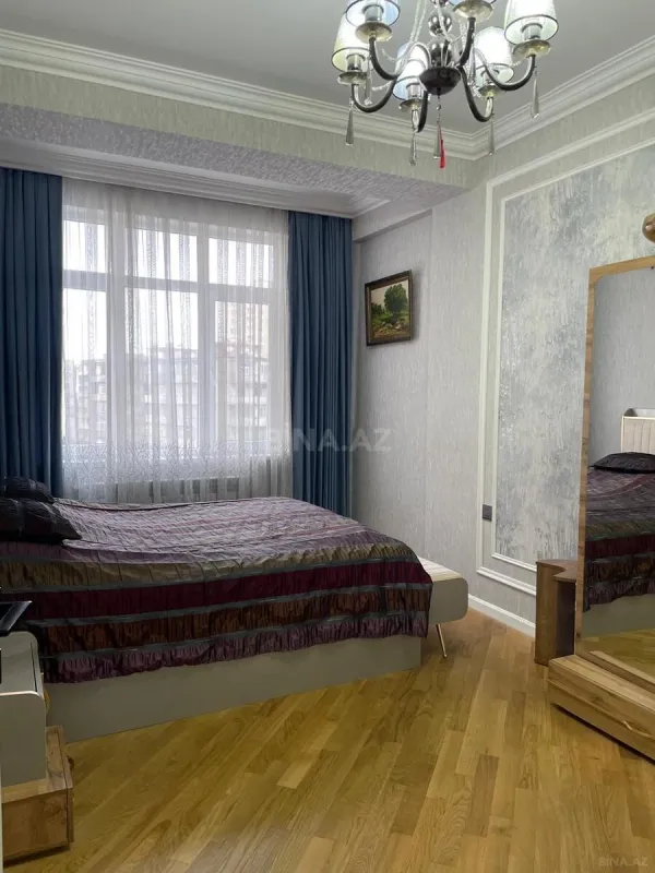 Satılır 2 otaqlı mənzil 98 m²