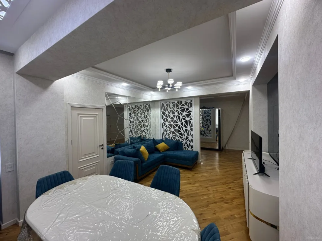 Kirayə verilir 3 otaqlı mənzil 105 m²