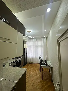 Kirayə verilir 3 otaqlı mənzil 105 m²