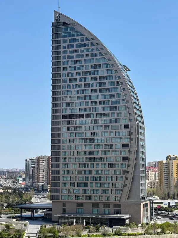 Kirayə verilir 3 otaqlı mənzil 165 m²