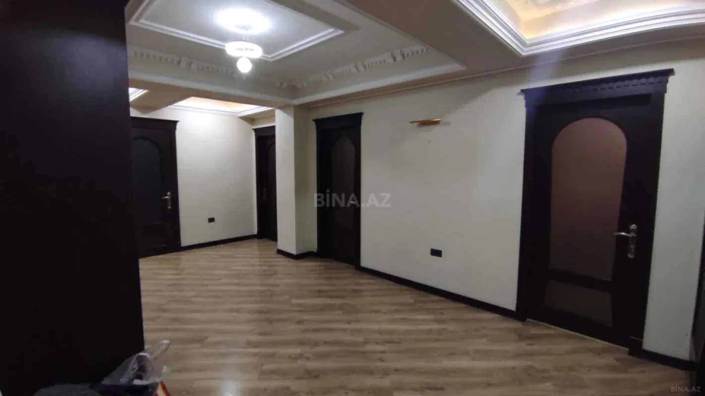 Kirayə verilir 3 otaqlı mənzil 120 m²