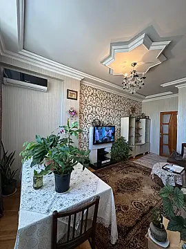 Satılır 2 otaqlı mənzil 55 m² — Bakı, Memar Əcəmi yanı 2 otaq 55.00 m²