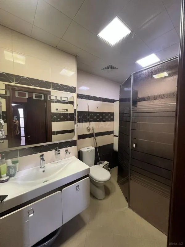Kirayə verilir 2 otaqlı mənzil 80 m²