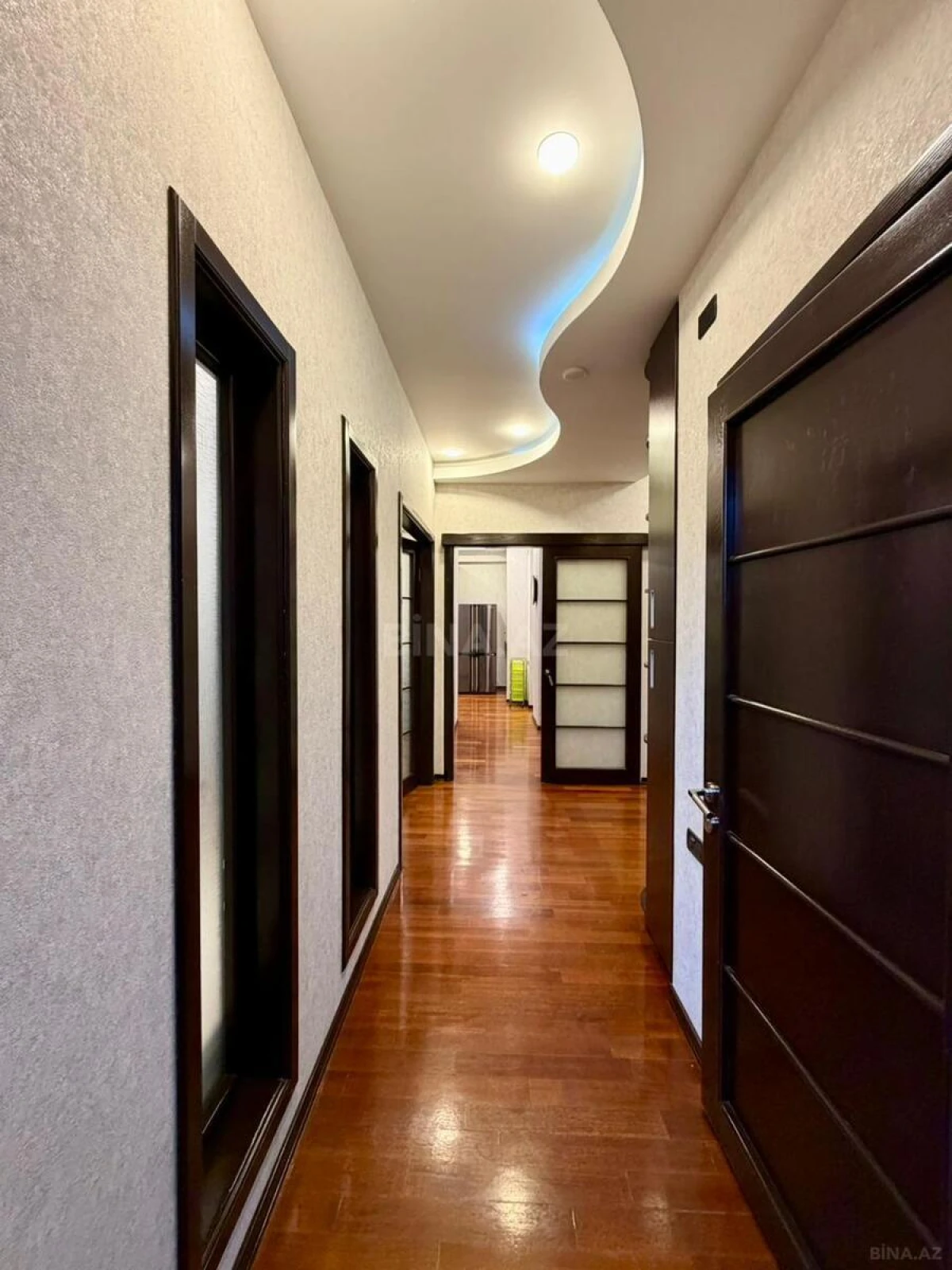 Kirayə verilir 3 otaqlı mənzil 110 m²
