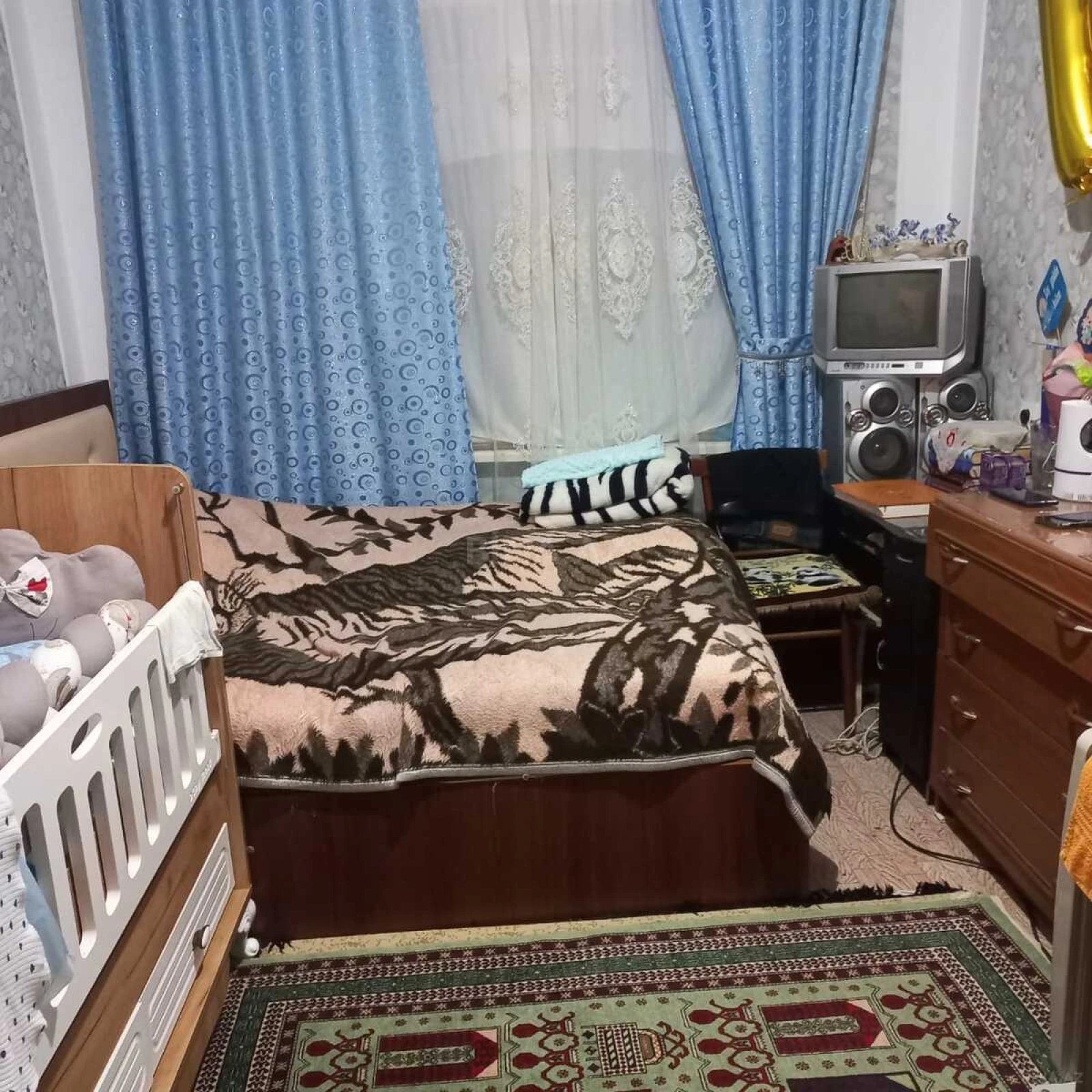 Satılır 4 otaqlı mənzil 95 m²