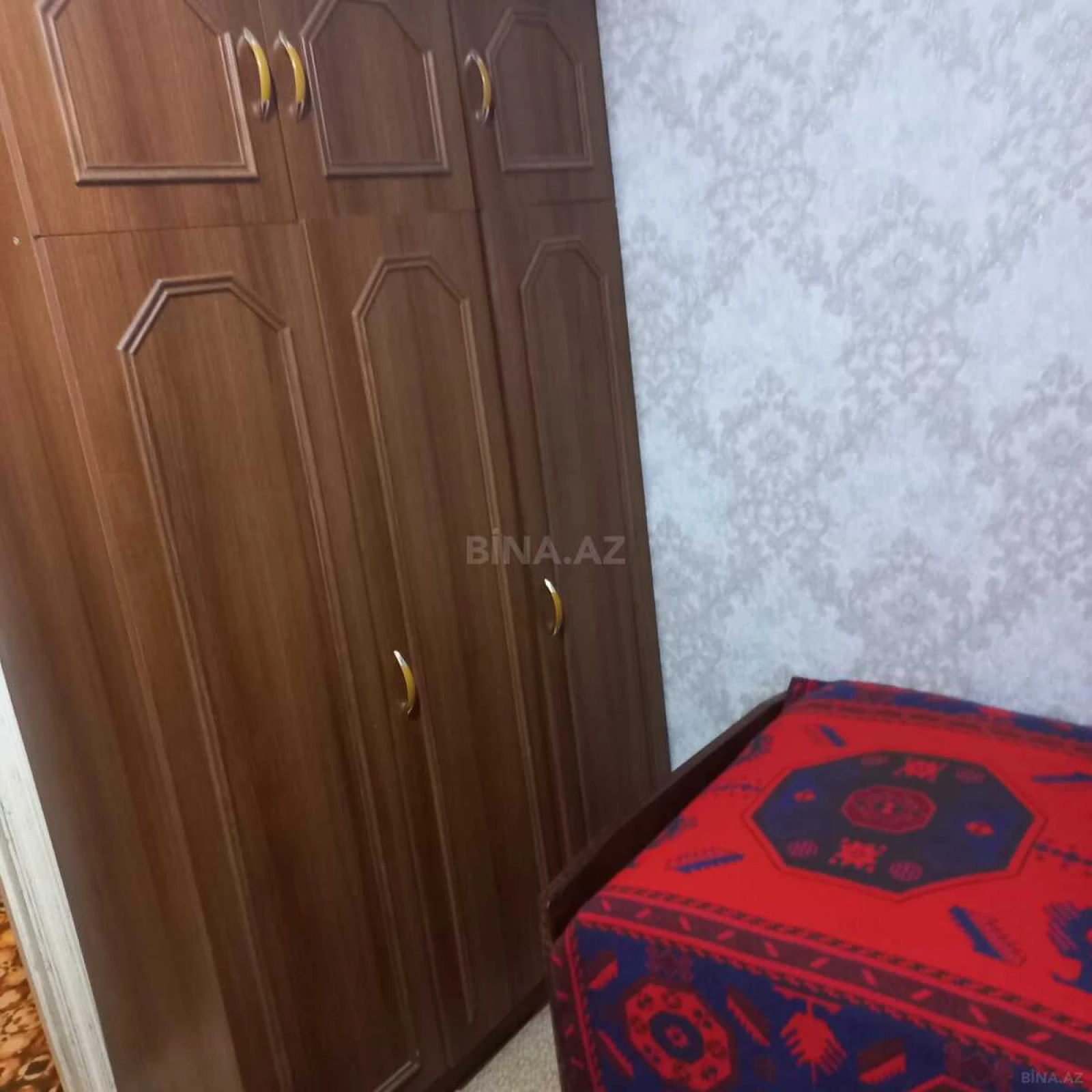 Satılır 4 otaqlı mənzil 95 m²