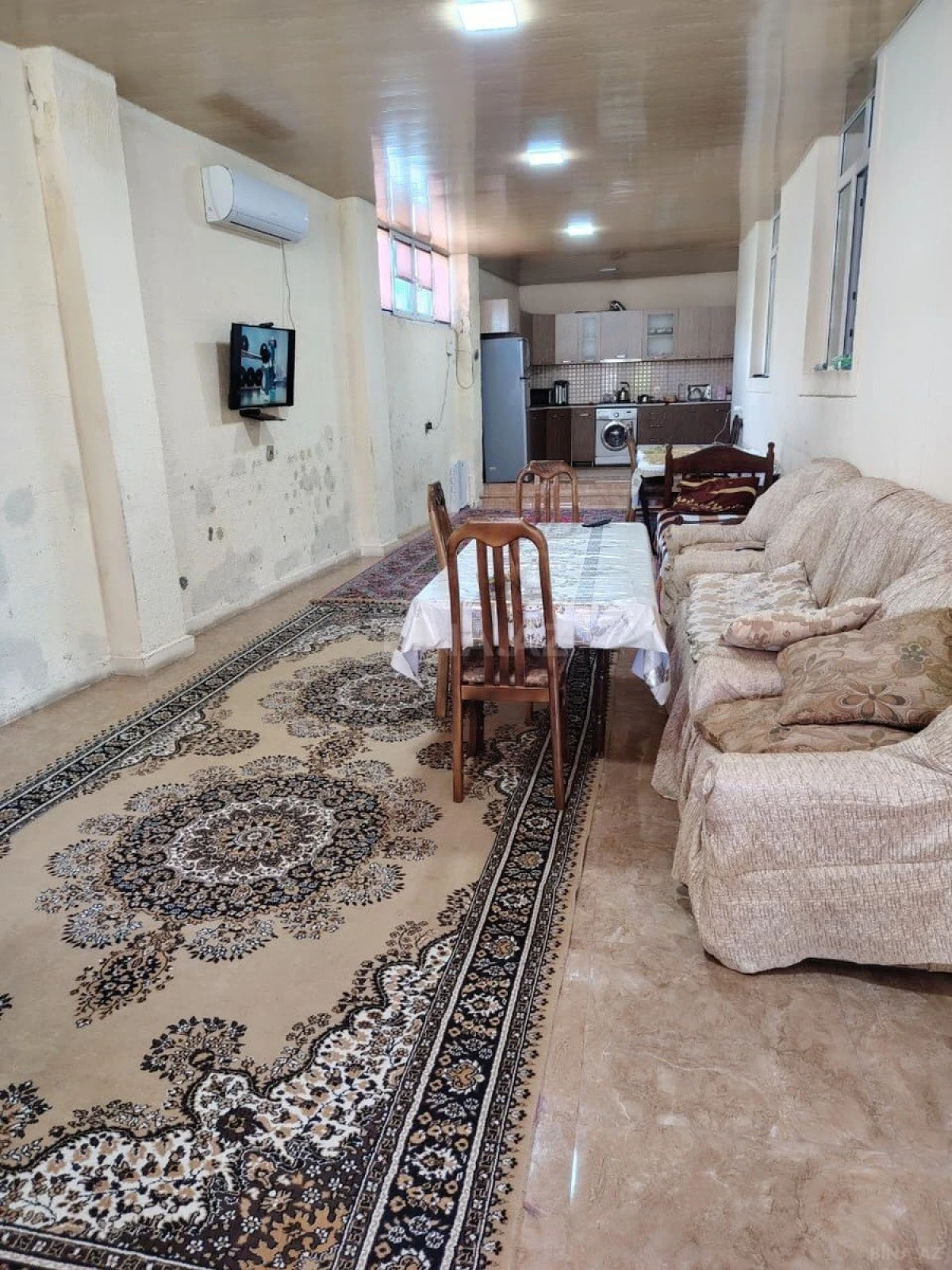 Satılır 7 otaqlı həyət evi 300 m²