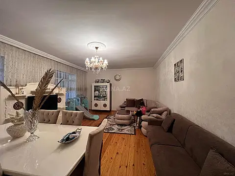 Satılır 7 otaqlı həyət evi 300 m²