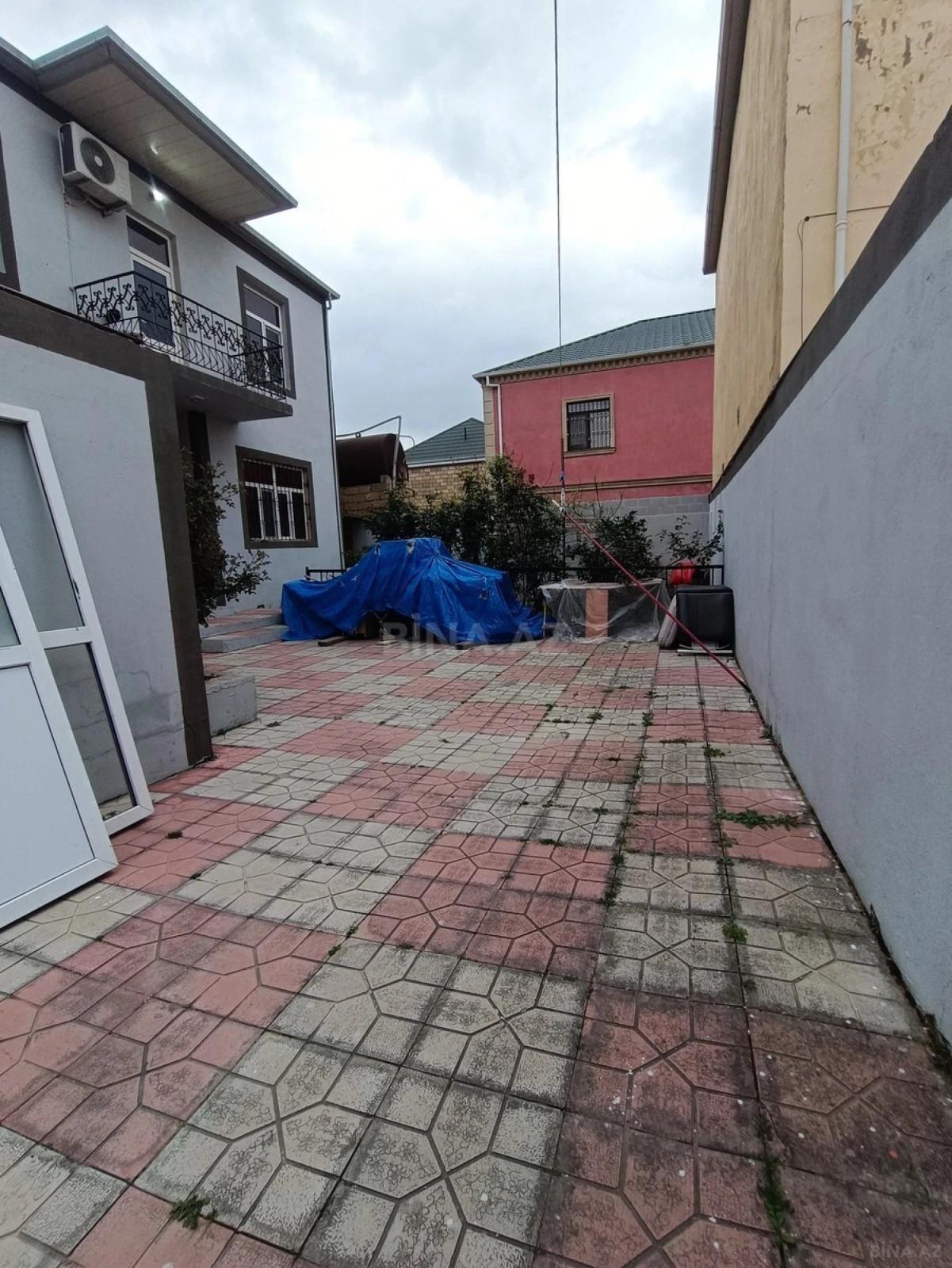 Satılır 4 otaqlı həyət evi 130 m²
