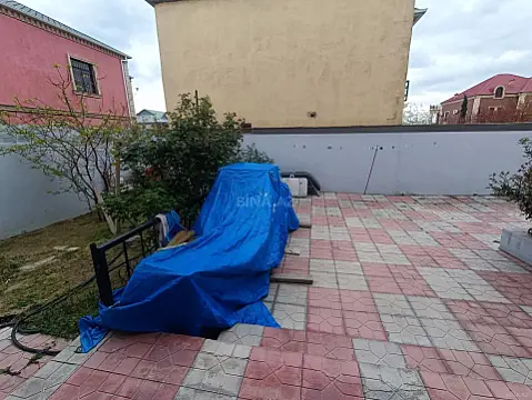 Satılır 4 otaqlı həyət evi 130 m²