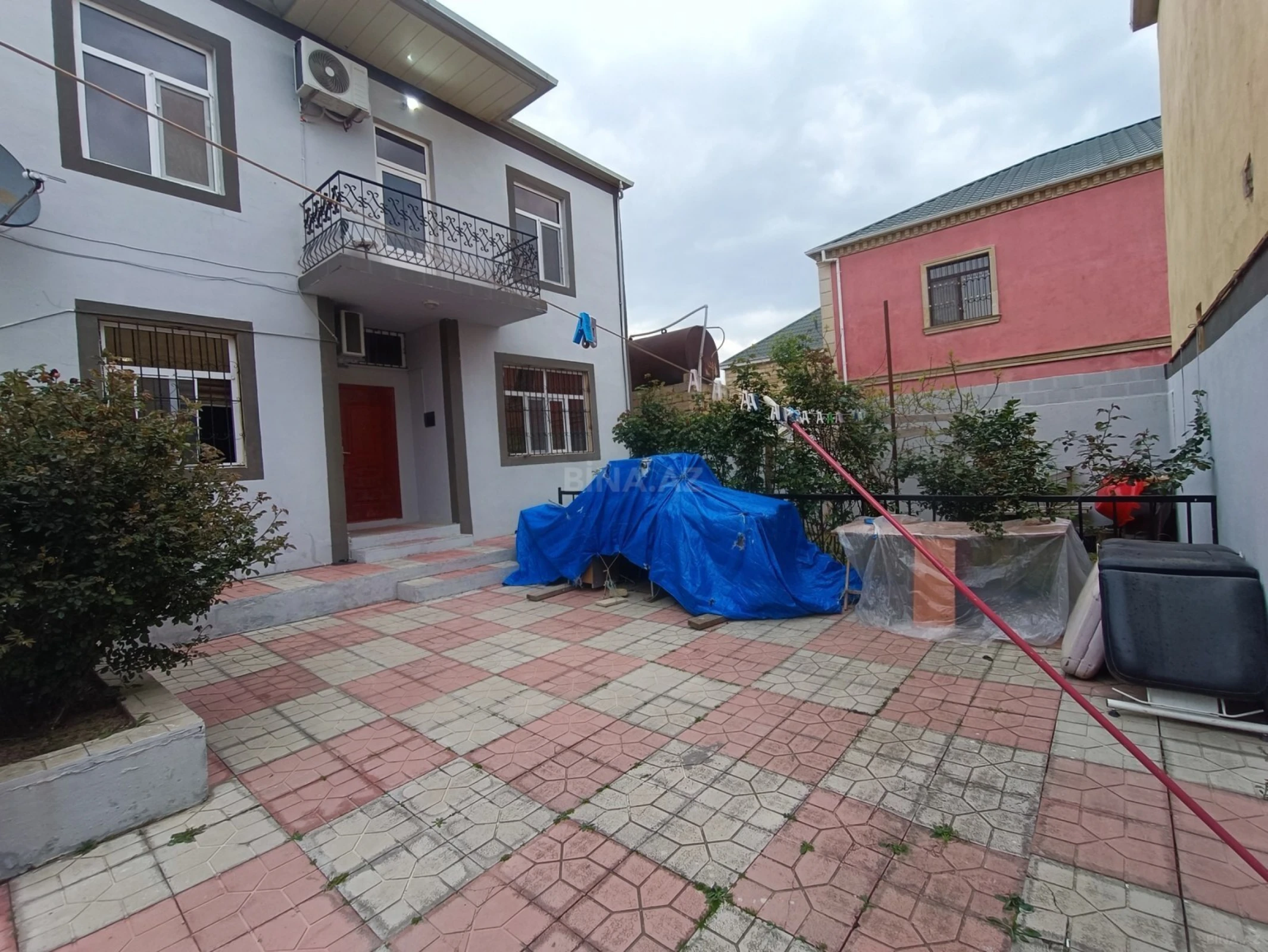 Satılır 4 otaqlı həyət evi 130 m²