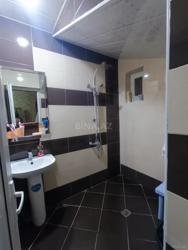 Satılır 4 otaqlı həyət evi 130 m²